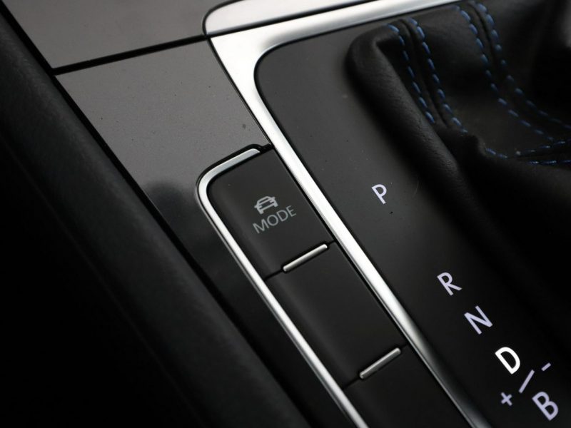 Volkswagen Golf FV23% full LED navi klima auto czujniki parkowania VII (2012-)