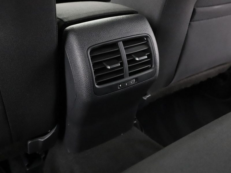 Volkswagen Golf FV23% full LED navi klima auto czujniki parkowania VII (2012-)