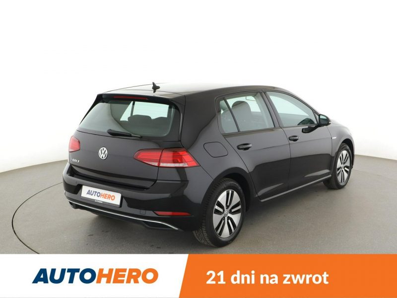 Volkswagen Golf FV23% full LED navi klima auto czujniki parkowania VII (2012-)