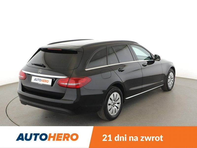 Mercedes C 200 C 200d Automat Tempomat Nawigacja Grzane Fotele ParkAssist Kamera LED W205 (2014-2021)