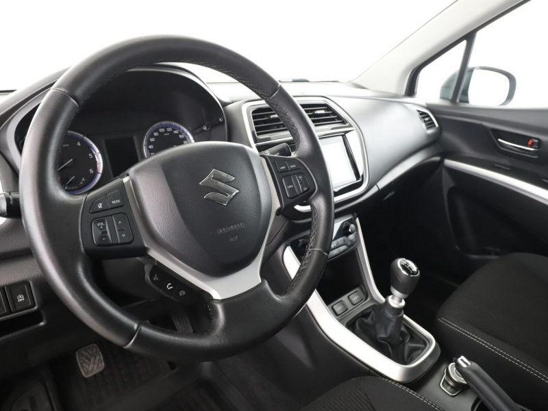 Suzuki SX4 S-Cross 4X4 Navi Klimatyzacja Podgrzewane fotele Kamera cofania Bluetooth