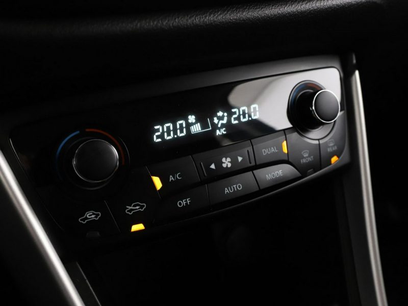 Suzuki SX4 S-Cross 4X4 Navi Klimatyzacja Podgrzewane fotele Kamera cofania Bluetooth