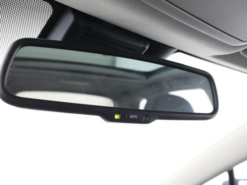 Toyota Avensis Executive automat skóra panorama navi grzane fotele tempomat hak LED k III (2009-)