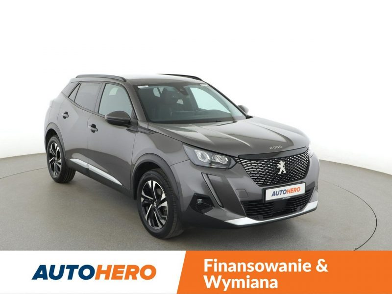 Peugeot 2008 Allure Business automat navi kamera180 tempomat LED II (2019-)