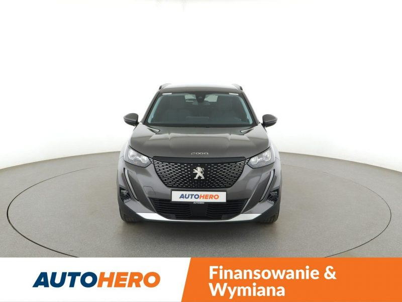 Peugeot 2008 Allure Business automat navi kamera180 tempomat LED II (2019-)