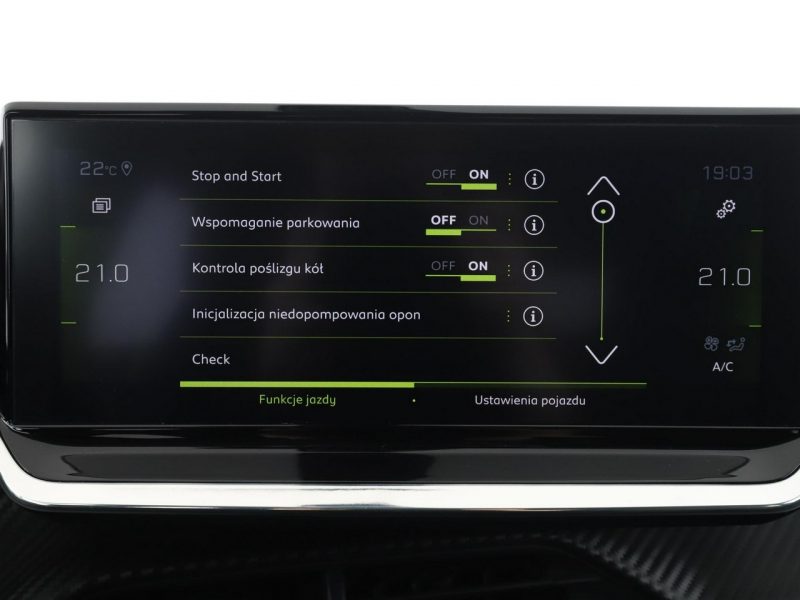 Peugeot 2008 Allure Business automat navi kamera180 tempomat LED II (2019-)