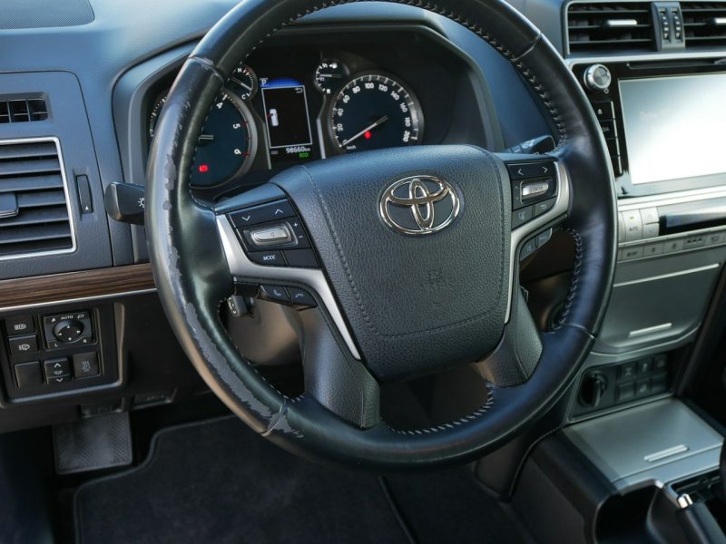 Toyota Land Cruiser 2.8 D-4D 177KM Premium -4x4 -Automat -Kraj -1 Wł -Serwis ASO +Opony VII (2017-)