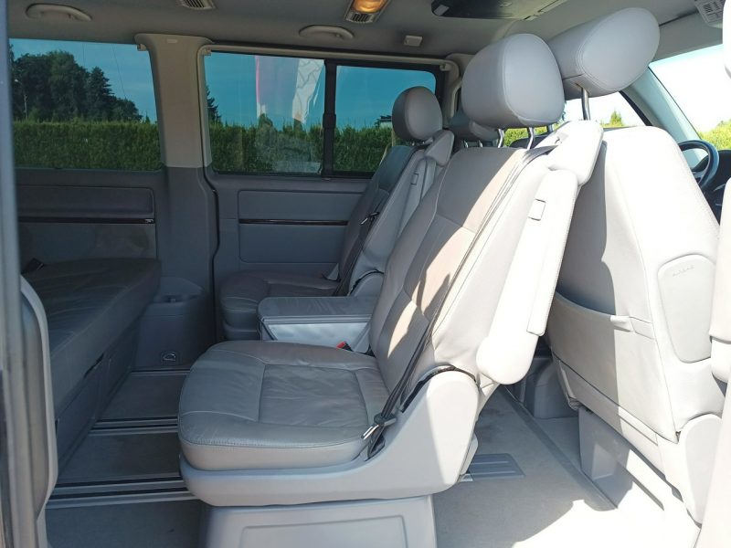Volkswagen Multivan 2.5TDI 158KM [Eu6] Higline-7 osób -7 Foteli -1 Wł od 7 lat