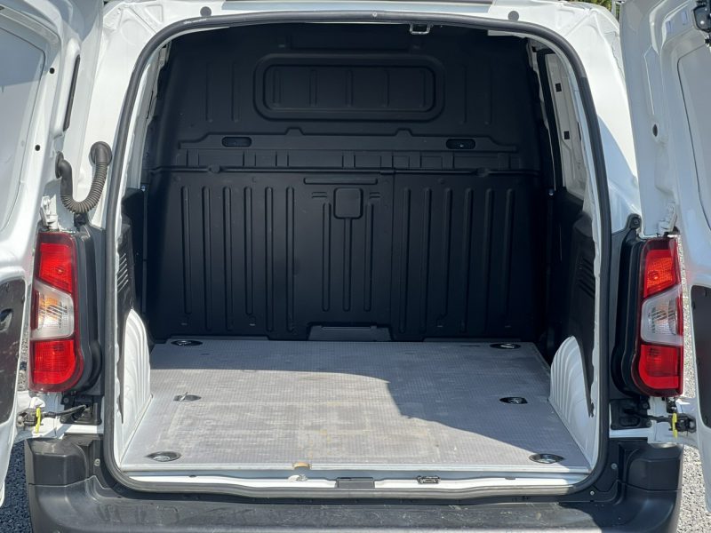 Toyota ProAce City Salon Polska Poleasingowy I właściciel Serwis ASO VAT 23% Bezwypadkowy