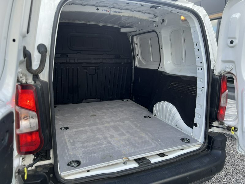 Toyota ProAce City Salon Polska Poleasingowy I właściciel Serwis ASO VAT 23% Bezwypadkowy