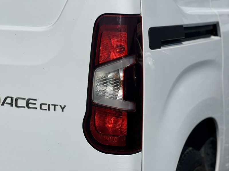 Toyota ProAce City Salon Polska Poleasingowy I właściciel Serwis ASO VAT 23% Bezwypadkowy