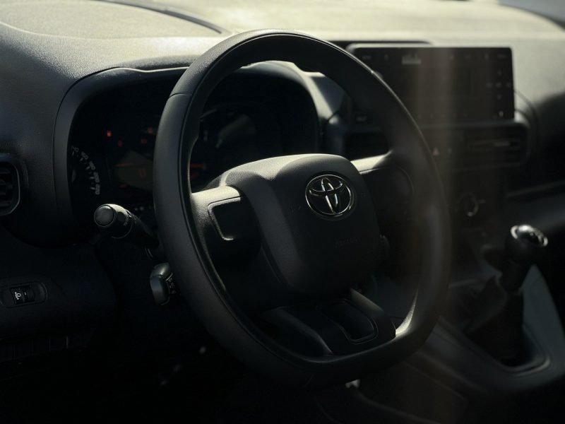 Toyota ProAce City Salon Polska Poleasingowy I właściciel Serwis ASO VAT 23% Bezwypadkowy