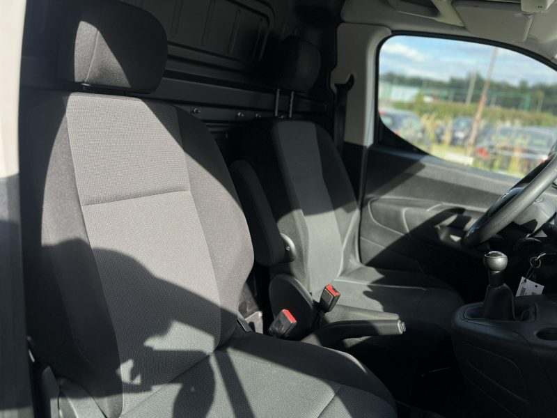 Toyota ProAce City Salon Polska Poleasingowy I właściciel Serwis ASO VAT 23% Bezwypadkowy