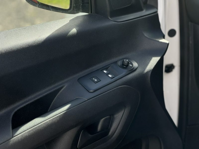 Toyota ProAce City Salon Polska Poleasingowy I właściciel Serwis ASO VAT 23% Bezwypadkowy