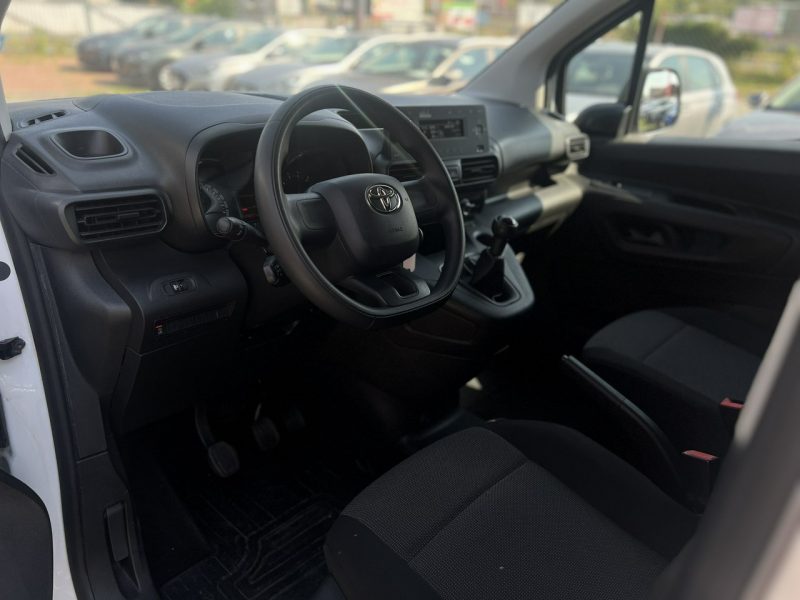 Toyota ProAce City Salon Polska Poleasingowy I właściciel Serwis ASO VAT 23% Bezwypadkowy