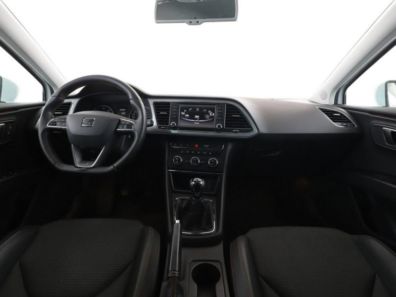 Seat Leon full LED navi półskóra grzane fotele czujniki parkowania III (2012-)