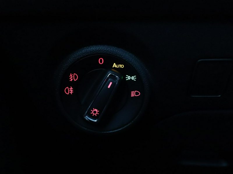 Seat Leon full LED navi półskóra grzane fotele czujniki parkowania III (2012-)
