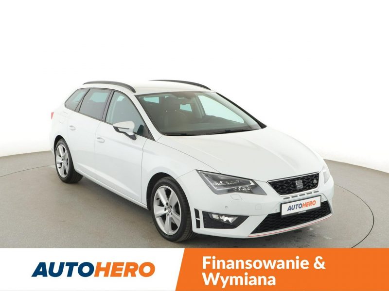 Seat Leon full LED navi półskóra grzane fotele czujniki parkowania III (2012-)