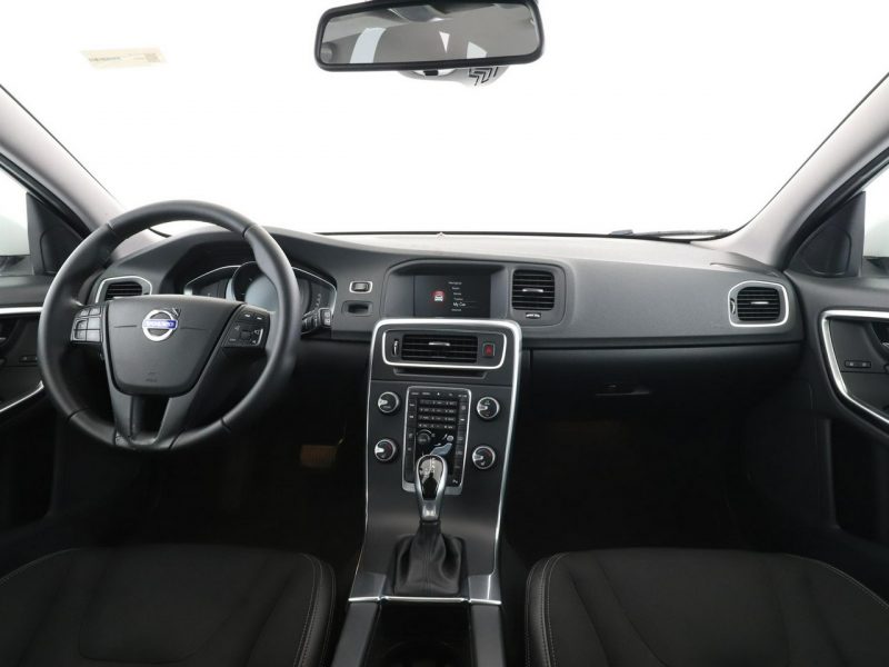 Volvo V60 automat klima auto navi grzane fotele i czujniki parkowania I (2010-2018)