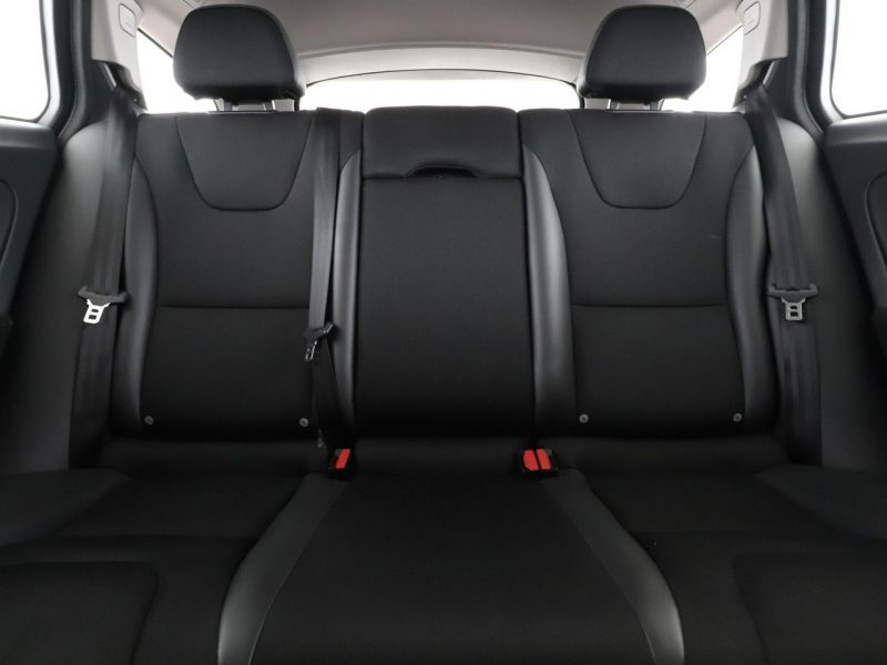 Volvo V60 automat klima auto navi grzane fotele i czujniki parkowania I (2010-2018)
