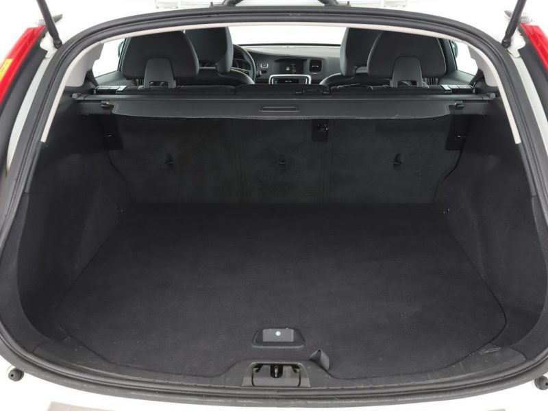 Volvo V60 automat klima auto navi grzane fotele i czujniki parkowania I (2010-2018)