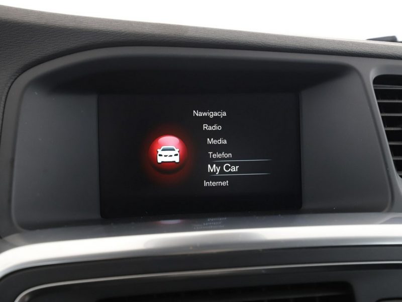 Volvo V60 automat klima auto navi grzane fotele i czujniki parkowania I (2010-2018)