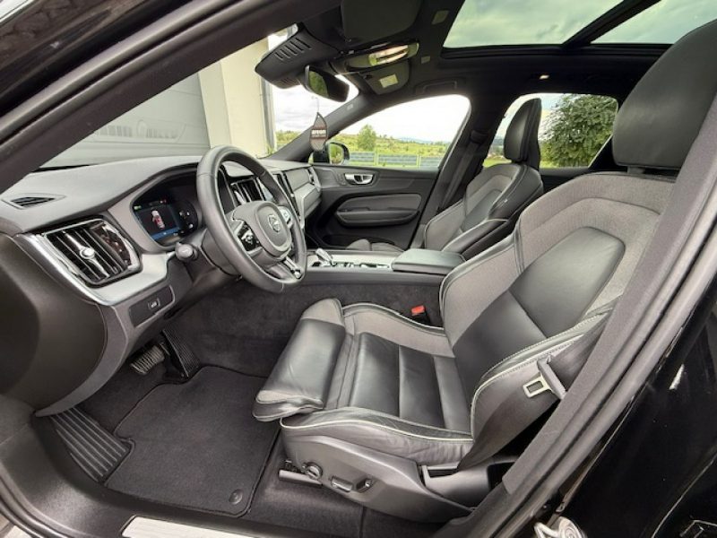 Volvo XC 60 R- DESIGN, AWD, SZYBER DACH, NOWE AUTO, GWARANCJA! II (2017-)