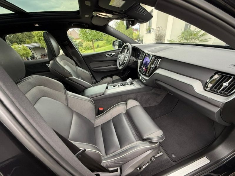Volvo XC 60 R- DESIGN, AWD, SZYBER DACH, NOWE AUTO, GWARANCJA! II (2017-)