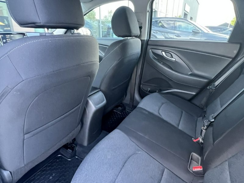 Hyundai i30 1.5DPI 110KM Comfort+Pakiet Zimowy Kamera Tył Salon Polska 1wł. FV23% III (2017-)