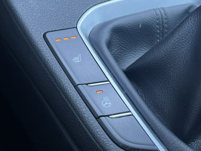 Hyundai i30 1.5DPI 110KM Comfort+Pakiet Zimowy Kamera Tył Salon Polska 1wł. FV23% III (2017-)