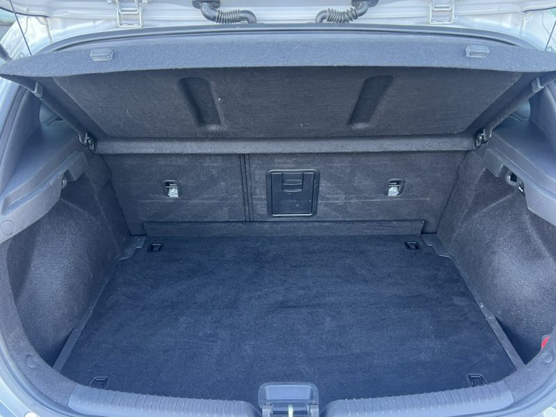 Hyundai i30 1.5DPI 110KM Comfort+Pakiet Zimowy Kamera Tył Salon Polska 1wł. FV23% III (2017-)