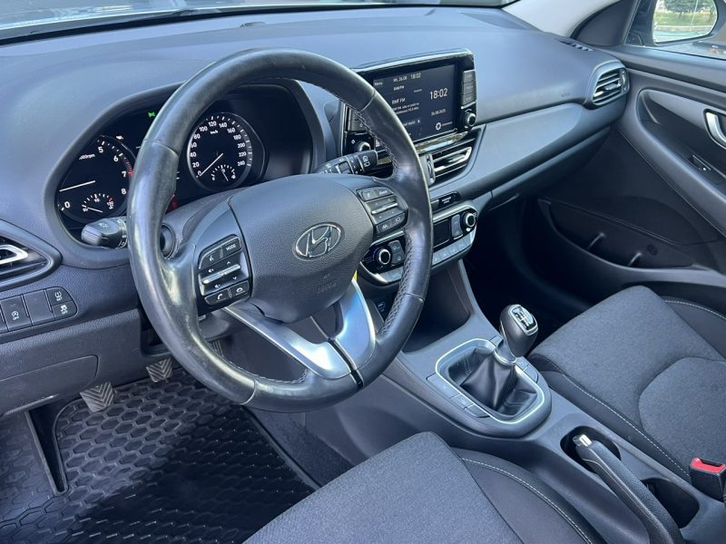 Hyundai i30 1.5DPI 110KM Comfort+Pakiet Zimowy Kamera Tył Salon Polska 1wł. FV23% III (2017-)