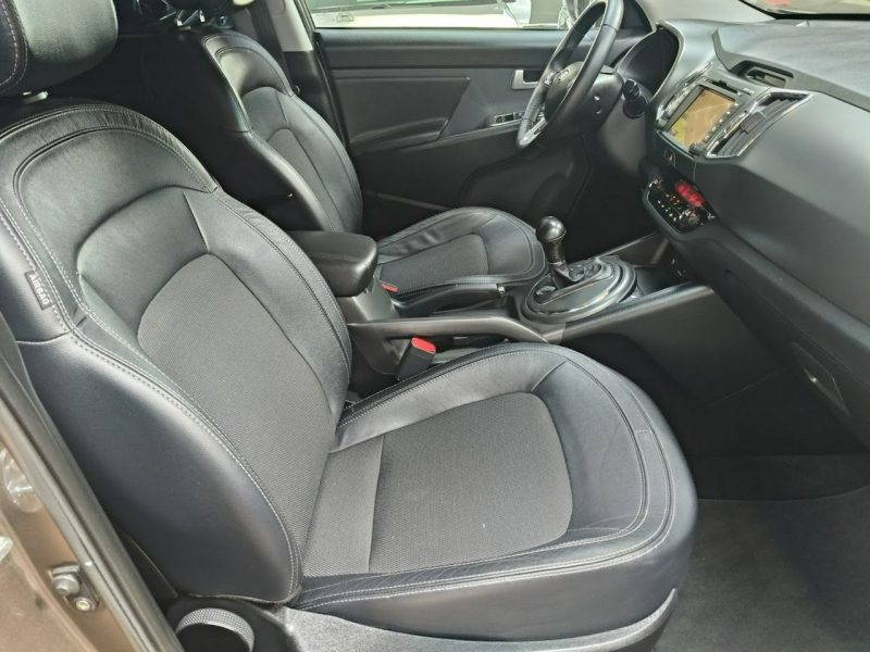 Kia Sportage 2.0 163 KM Kamera, Navi, Grzane Fotele Przód/Tył, HandsFree, Xenon III (2010-2015)