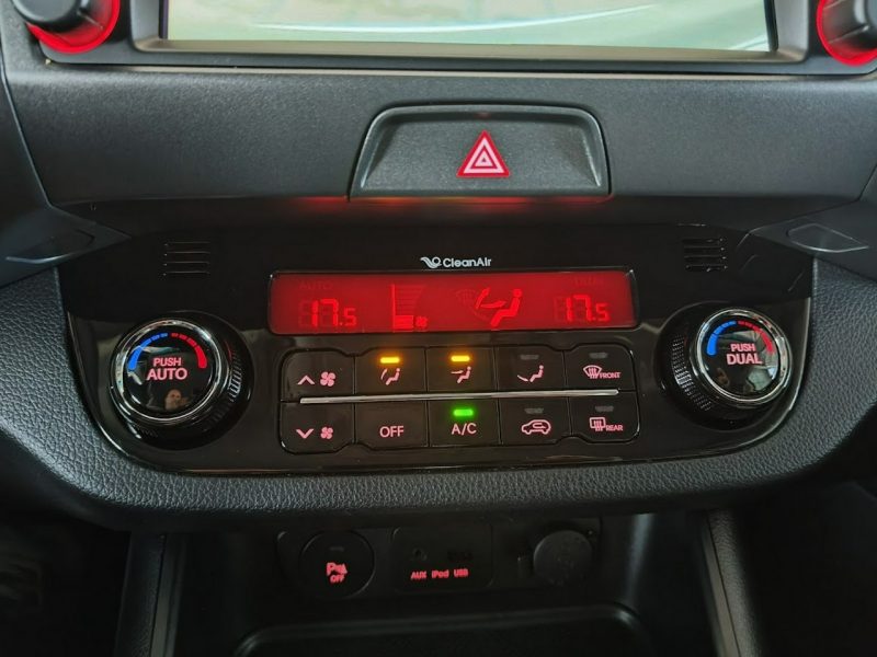 Kia Sportage 2.0 163 KM Kamera, Navi, Grzane Fotele Przód/Tył, HandsFree, Xenon III (2010-2015)