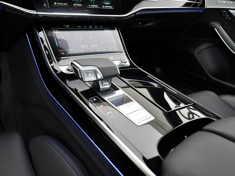 Audi A8 60TFSIe Quattro LANG MatrixHD B&O Kamery360 OśSkrętna TempomatACC TV D5 (2017-)