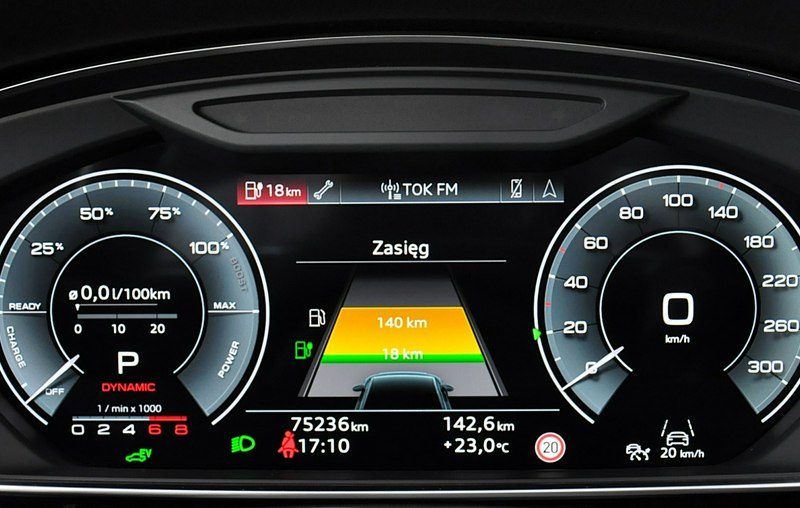 Audi A8 60TFSIe Quattro LANG MatrixHD B&O Kamery360 OśSkrętna TempomatACC TV D5 (2017-)