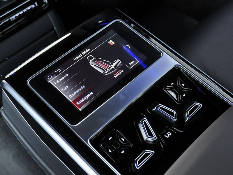 Audi A8 60TFSIe Quattro LANG MatrixHD B&O Kamery360 OśSkrętna TempomatACC TV D5 (2017-)