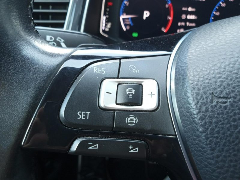 Volkswagen T-Roc 1.5TSI 150KM DSG Premium Kamera Czujniki KeyLess SalonPL Gwar. Dealer