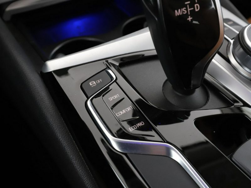 BMW 520 4x4 automat full LED skóra navi kamera i czujniki parkowania el. stero G30/G31 (2017-2023)