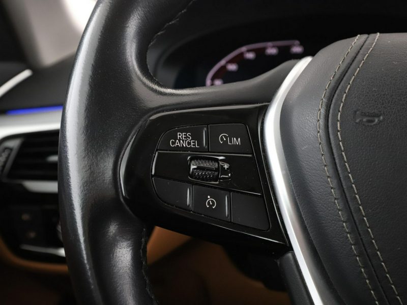 BMW 520 4x4 automat full LED skóra navi kamera i czujniki parkowania el. stero G30/G31 (2017-2023)