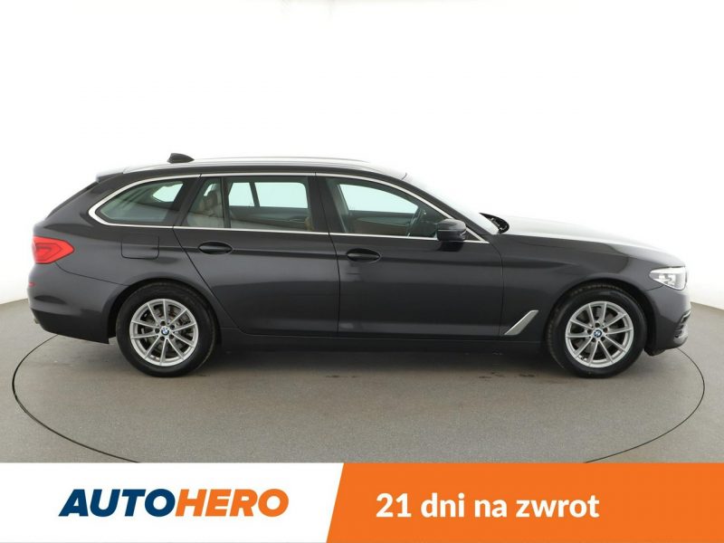 BMW 520 4x4 automat full LED skóra navi kamera i czujniki parkowania el. stero G30/G31 (2017-2023)