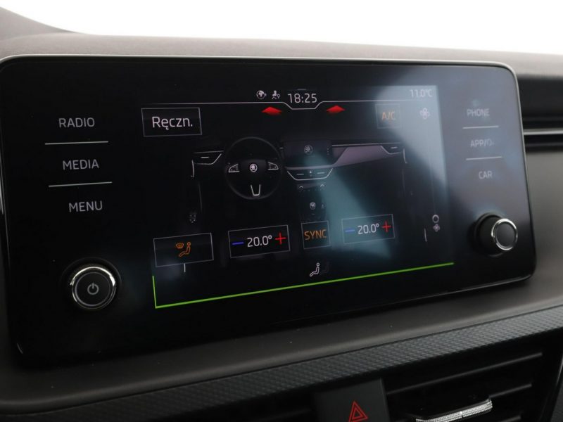 Škoda Scala 1.0 TSI Benzyna Climatronic Elektryka Asystenci Bluetooth LED PDC