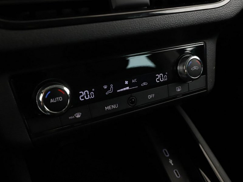 Škoda Scala 1.0 TSI Benzyna Climatronic Elektryka Asystenci Bluetooth LED PDC