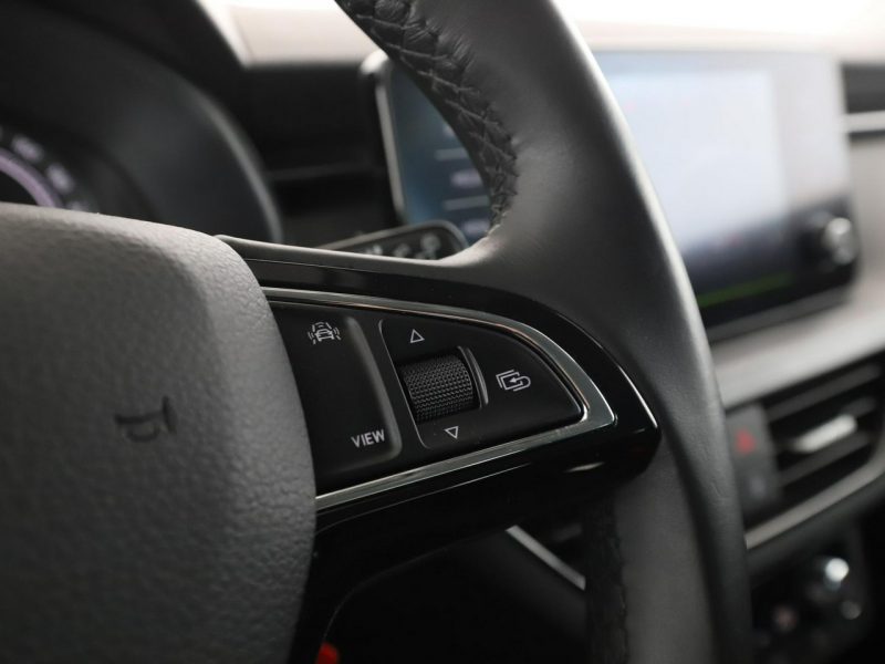Škoda Scala 1.0 TSI Benzyna Climatronic Elektryka Asystenci Bluetooth LED PDC
