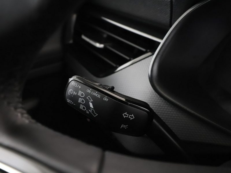 Škoda Scala 1.0 TSI Benzyna Climatronic Elektryka Asystenci Bluetooth LED PDC