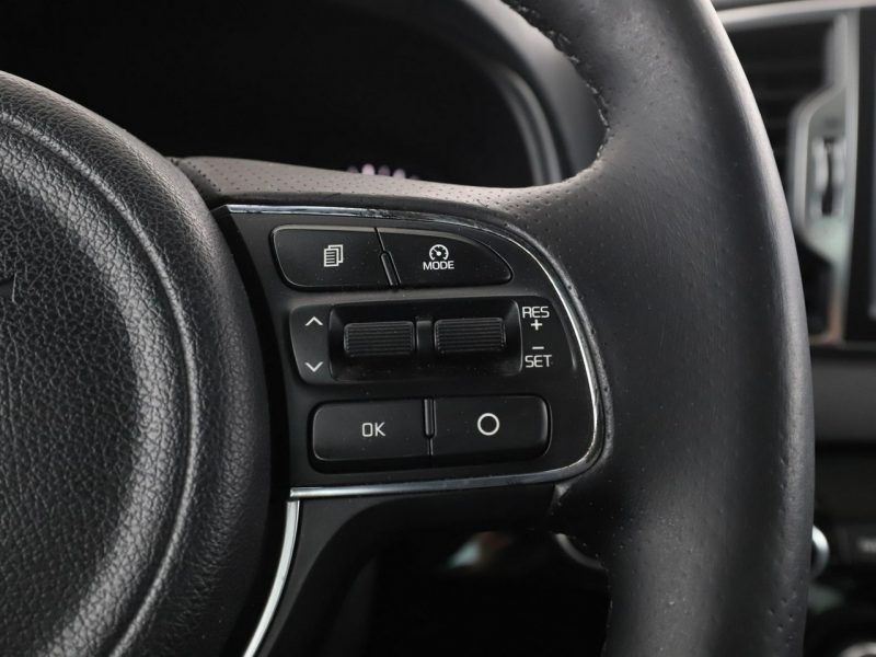 Kia Sportage 4x4 automat skóra panorama bi-xenon navi klima auto kamery III (2010-2015)