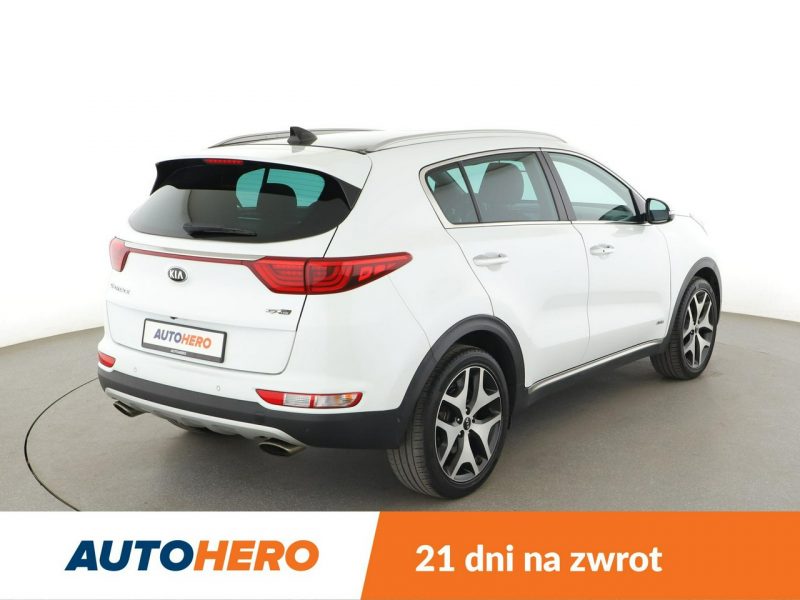 Kia Sportage 4x4 automat skóra panorama bi-xenon navi klima auto kamery III (2010-2015)