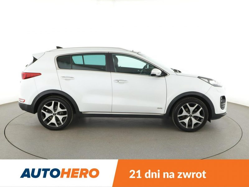Kia Sportage 4x4 automat skóra panorama bi-xenon navi klima auto kamery III (2010-2015)