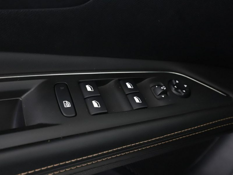 Peugeot 3008 full LED panorama półskóra navi virtual cocpit klima auto II (2016-)