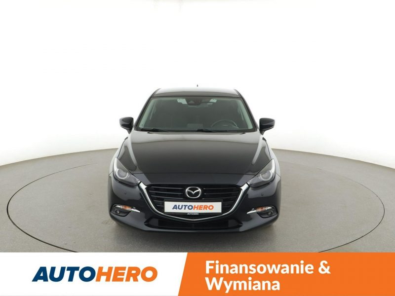 Mazda 3 Automat navi kamera i czujniki parkowania klima auto grzane fotele III (2013-)